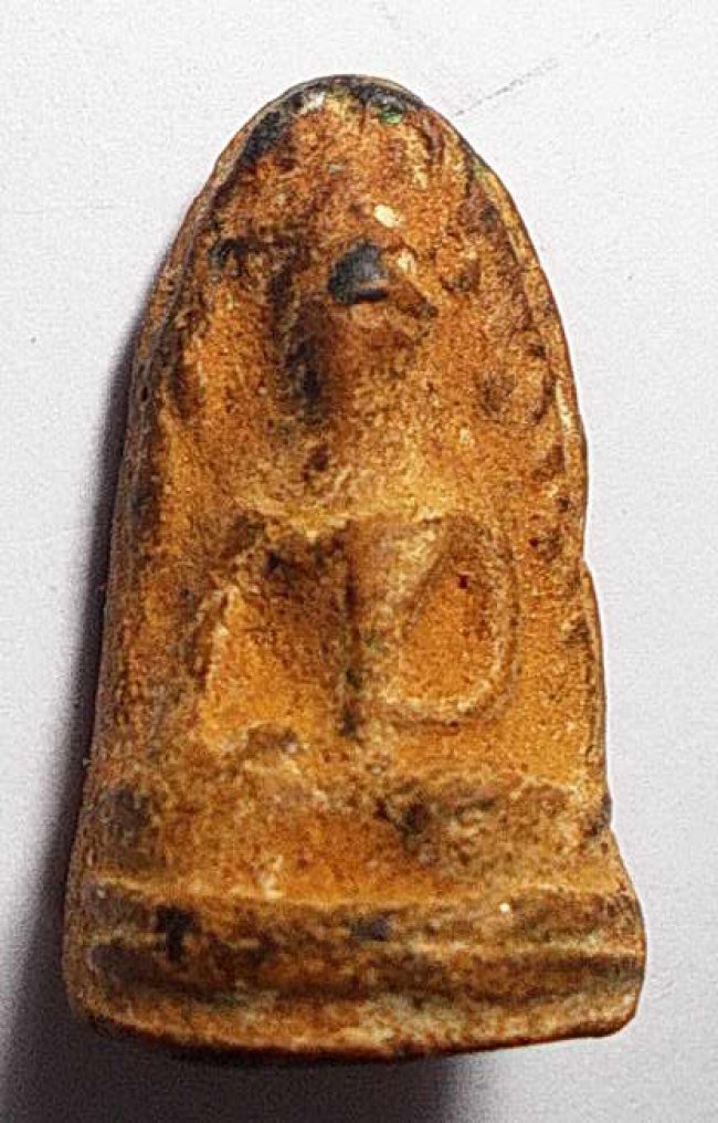 พระรอด เนื้อดิน หลวงพ่อมุ่ย วัดดอนไร่ 