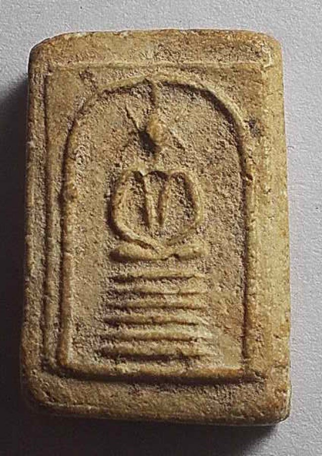 สมเด็จคะแนน หกชั้น วัดเกศไชโย อ่างทอง