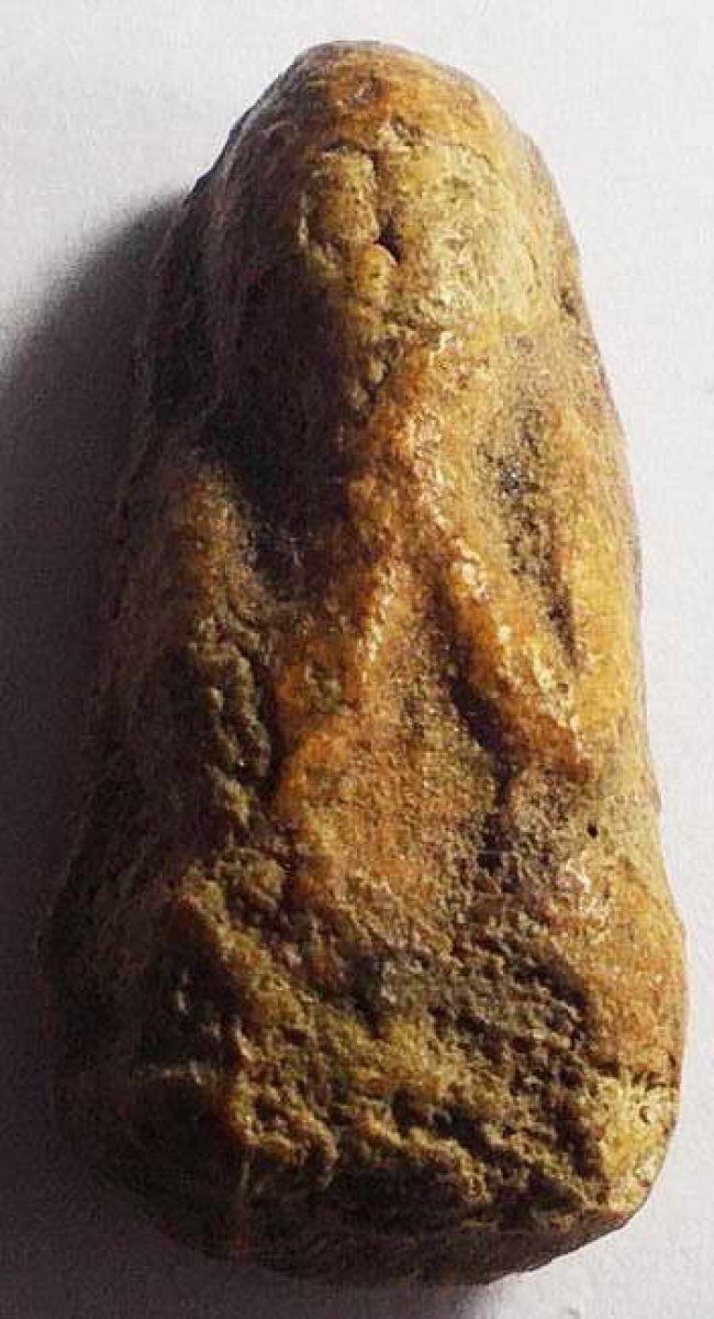 พระปิดตา เนื้อผงน้ำมัน กรุวัดอัมพวา