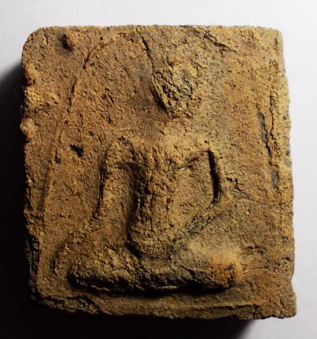 พระแผงตัด เนื้อดิน กรุวัดกระชาย อยุธยา