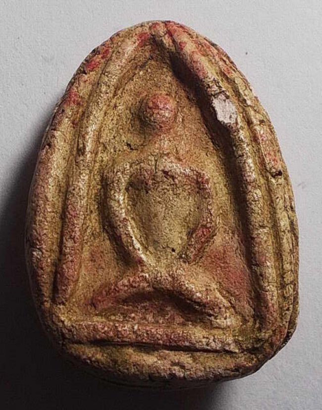 พระเนื้อผงผสมว่านสบู่เลือด ลพ.แก้ว วัดบ่อฝ้าย ปทุมธานี