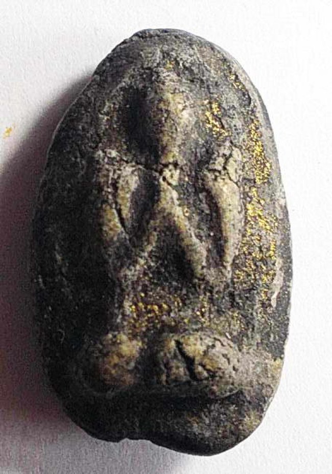 ปิดตาเนื้อผงเก่าทองเดิม