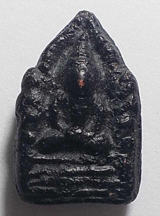 พระผงดำ หลวงพ่ออิ่ม วัดหัวเขา สุพรรณบุรี