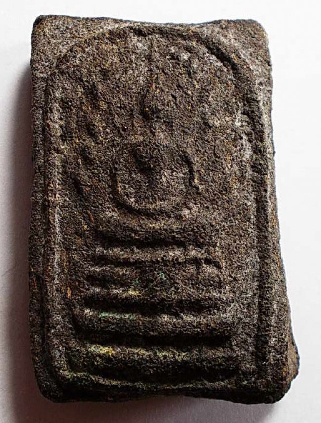 สมเด็จเนื้อผงยาเก่า