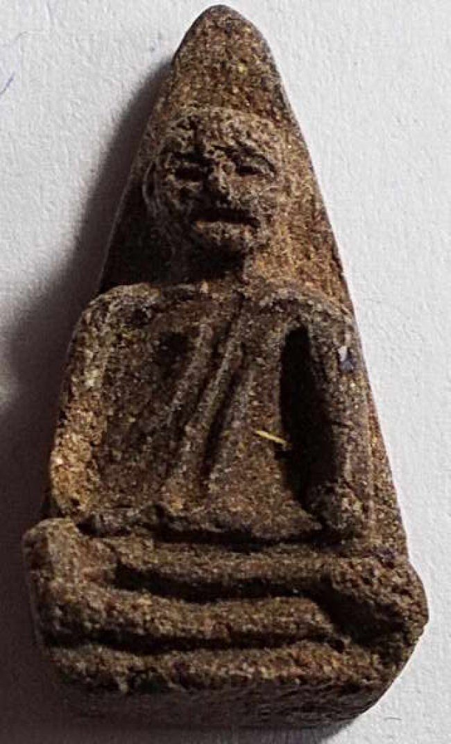 พระผงรูปเหมือนเนื้อว่าน พ่อท่านคลิ้ง วัดถลุงทอง นครฯ