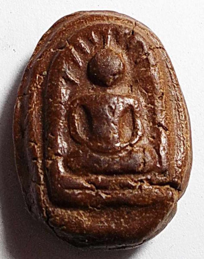 เม็ดบัว เนื้อดิน ลพ.อ๋อย วัดไทร บางขุนเทียน ปี 2490