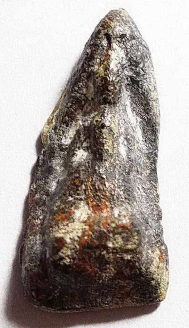 พระรอด สนิมแดง กรุวัดสุวรรณ อ่างทอง