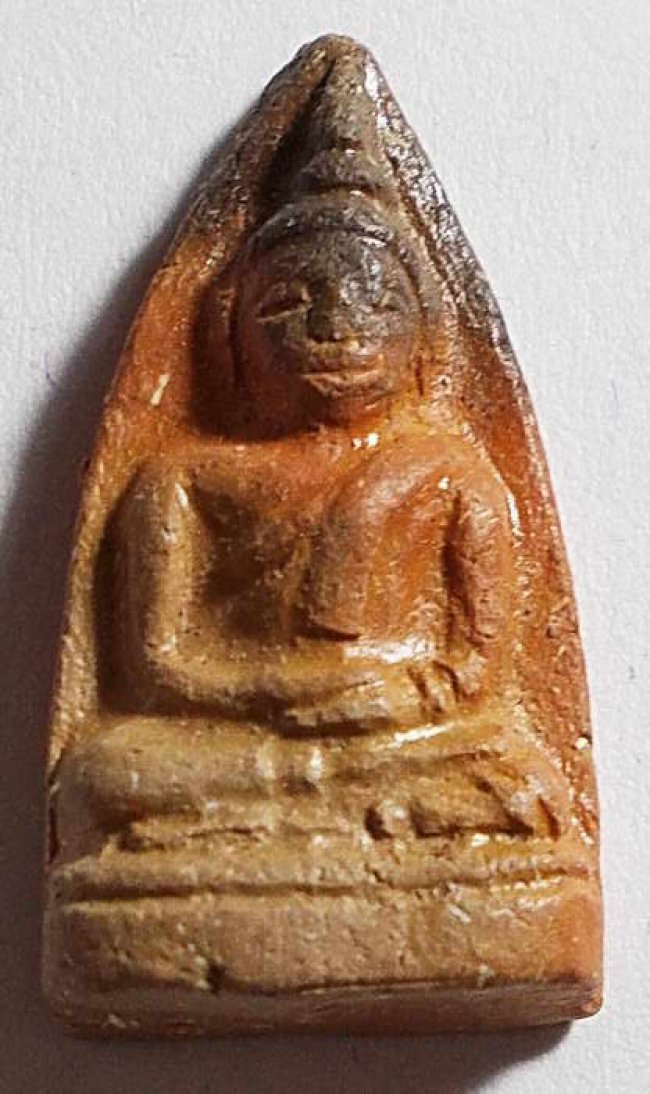 พระกลีบบัวเล็ก เนื้อดิน หลวงพ่อแดง วัดทุ่งคอก สุพรรณบุรี