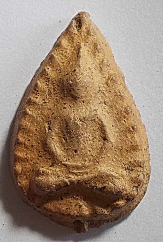 พระกลีบบัว กรุวัดลิงขบ