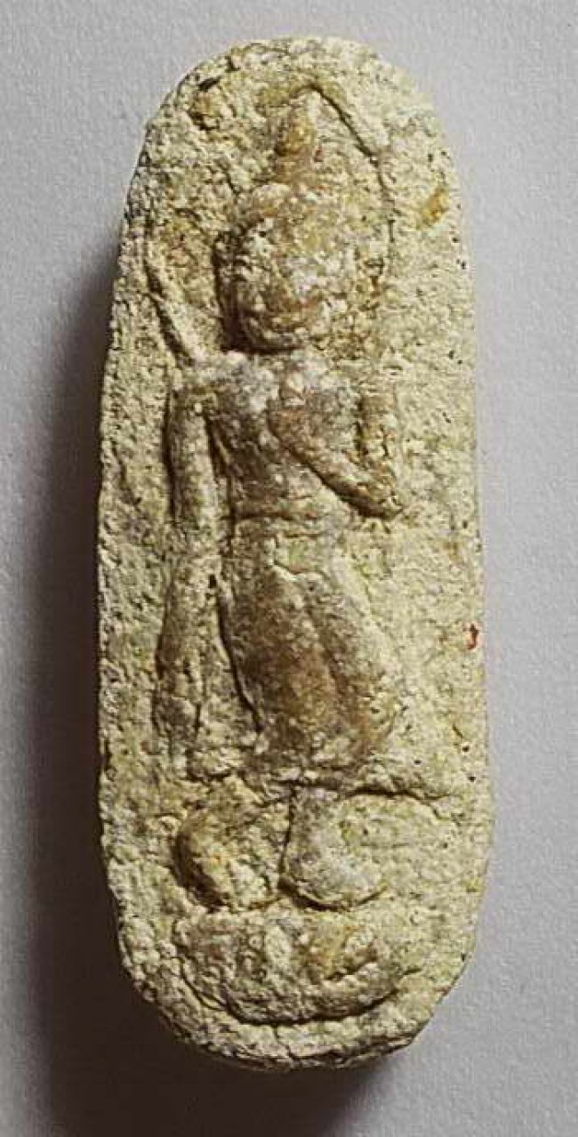 พระเนื้อผงลีลา หลวงพ่อวิริยังค์ วัดธรรมมงคล รุ่นแรก ปี 2510