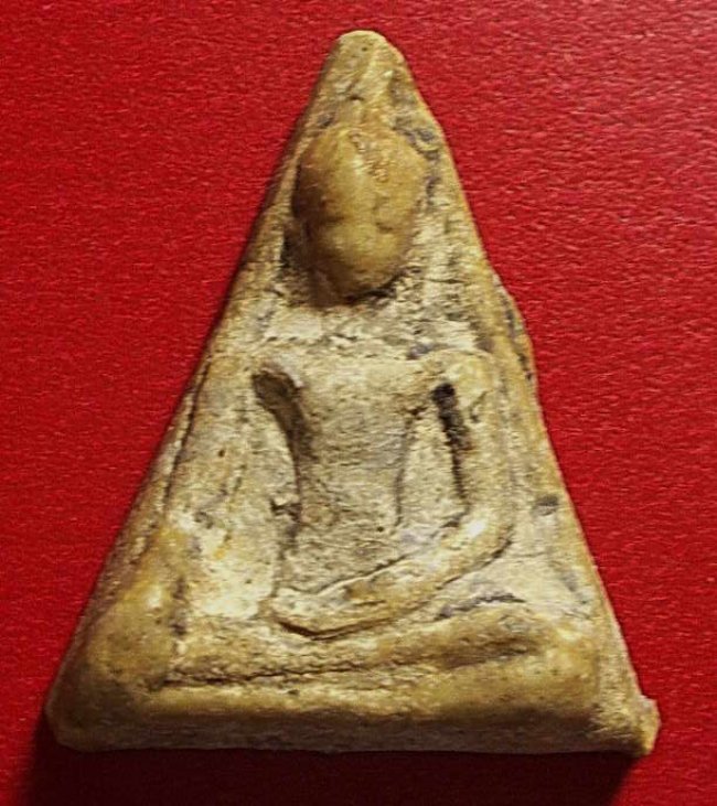 สมเด็จพระครูลมูล วัดสุทัศน์ พิมพ์นางพญา