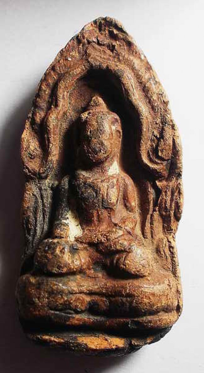 พระกรุ ยอดขุนพลซุ้มเรือนแก้ว ลพบุรี