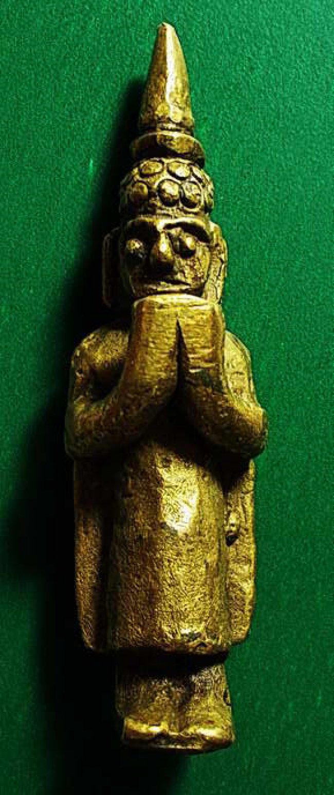 พระพุทธพนมมือ ศิลปเมืองนครฯ