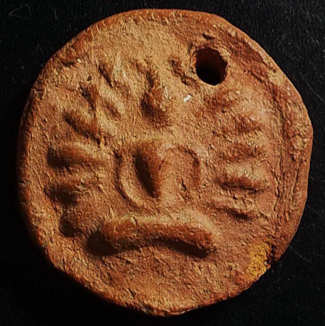 จันทร์ลอย ลพ.โหน่ง วัดคลองมะดัน สุพรรณบุรี จันทร์ลอย ลพ.โหน่ง วัดคลองมะดัน สุพรรณบุรี