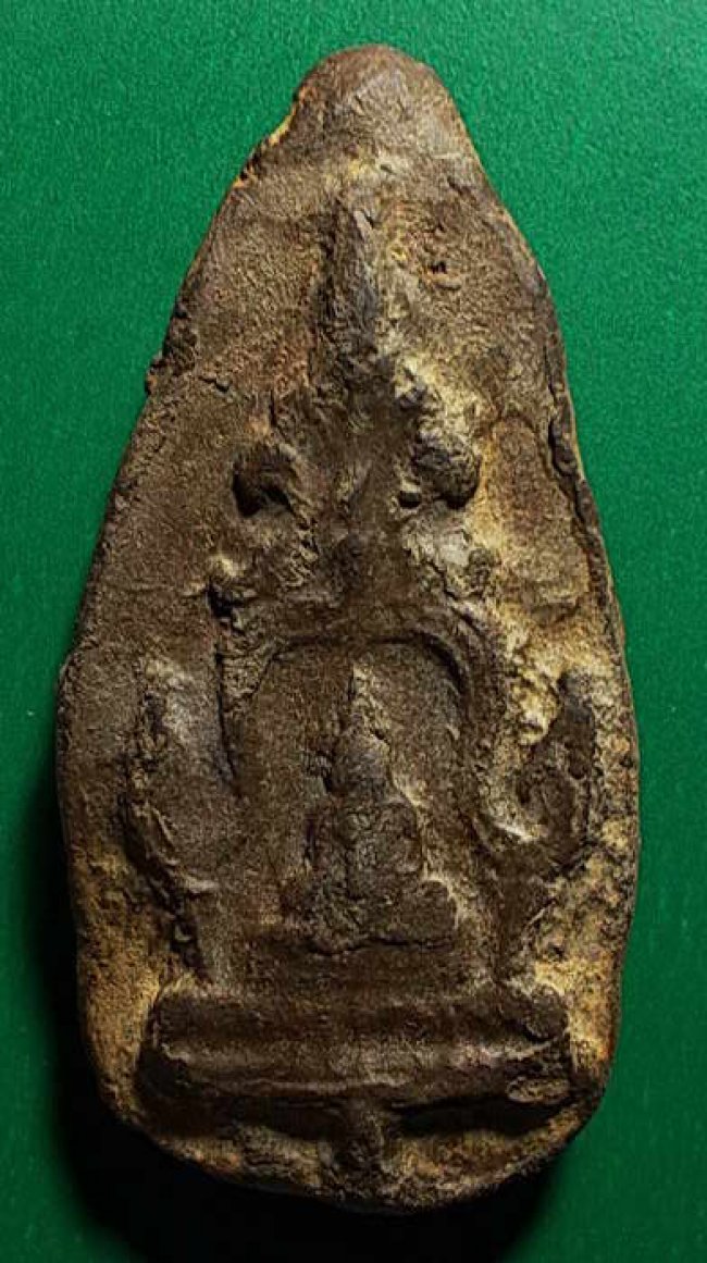 พระซุ้มเสมาทิศ เนื้อดิน กรุวัดอรัญญิก พิษณุโลก