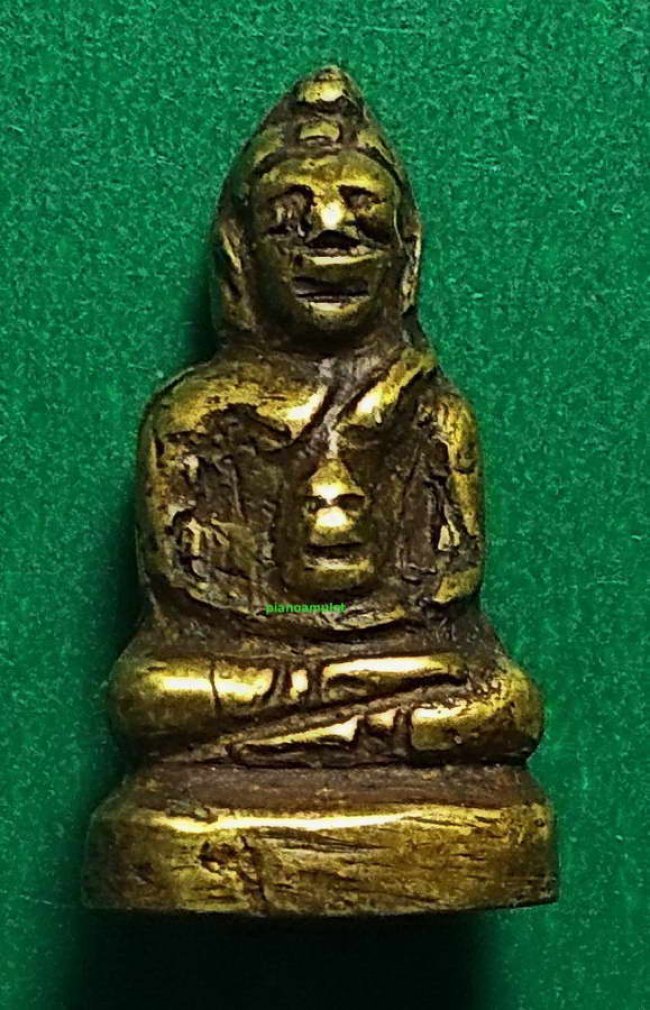 พระชัยวัฒน์เฉลิมพล พิมพ์ชลูด วัดสุทัศน์ เนื้อทองผสม ปี 2484 พระชัยวัฒน์เฉลิมพล พิมพ์ชลูด วัดสุทัศน์ เนื้อทองผสม ปี 2484