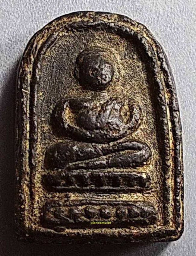 พระกรุวัดท้ายตลาด พิมพ์นิยม สังกัจจายน์ฐานเม็ด