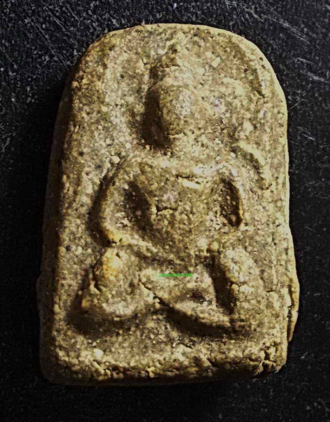 หลวงปู่บุญ วัดกลางบางแก้ว พิมพ์ซุ้มเว้า เนื้อว่านพญาไม้ผุ