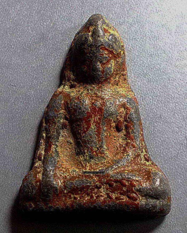 พระร่วงนั่ง สนิมแดง ศิลปลพบุรี