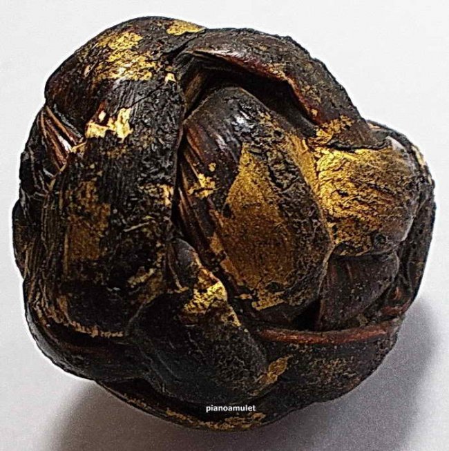 ตะกร้อหวายจุ่มรักลงทอง ยุคแรก หลวงพ่อสุด วัดกาหลง