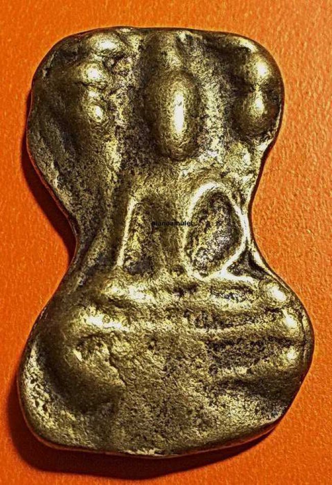 พระหลวงพ่อโบ้ย วัดมะนาว พิมพ์มเหศวรสองหน้า 