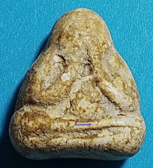 พระกรุอัมพวา เนื้อผงน้ำมัน พระปิดตาพิมพ์ใหญ่