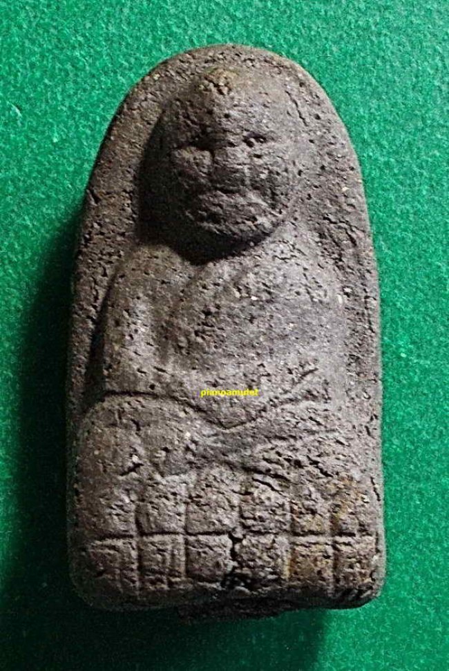 ลป.ทวด วัดช้างให้ ดร.ไมตรี บุญสูง ปี 2544 กล่องเดิม