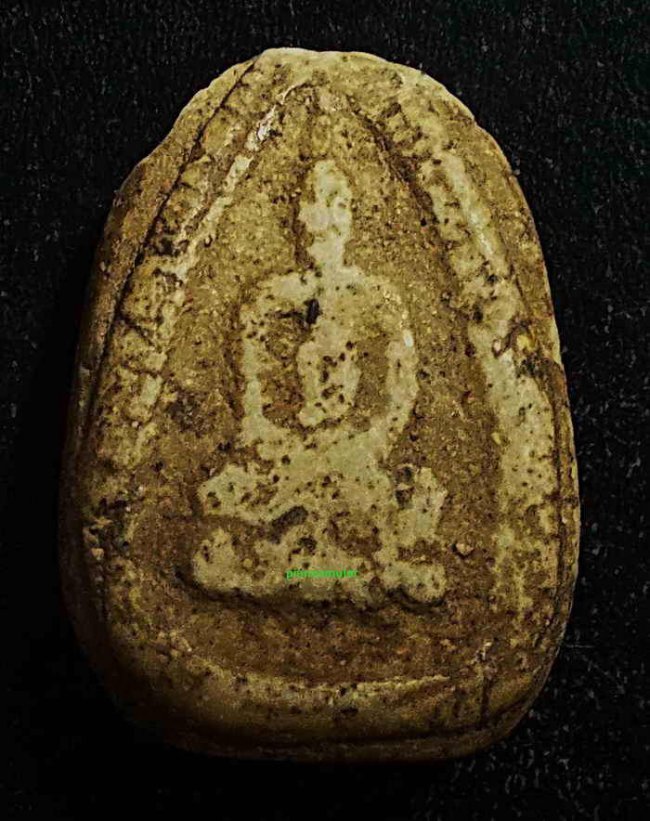 พระผงกลีบบัว พิมพ์สมาธิ หลวงพ่อแก้ว วัดบ่อฝ้าย ปทุมธานี