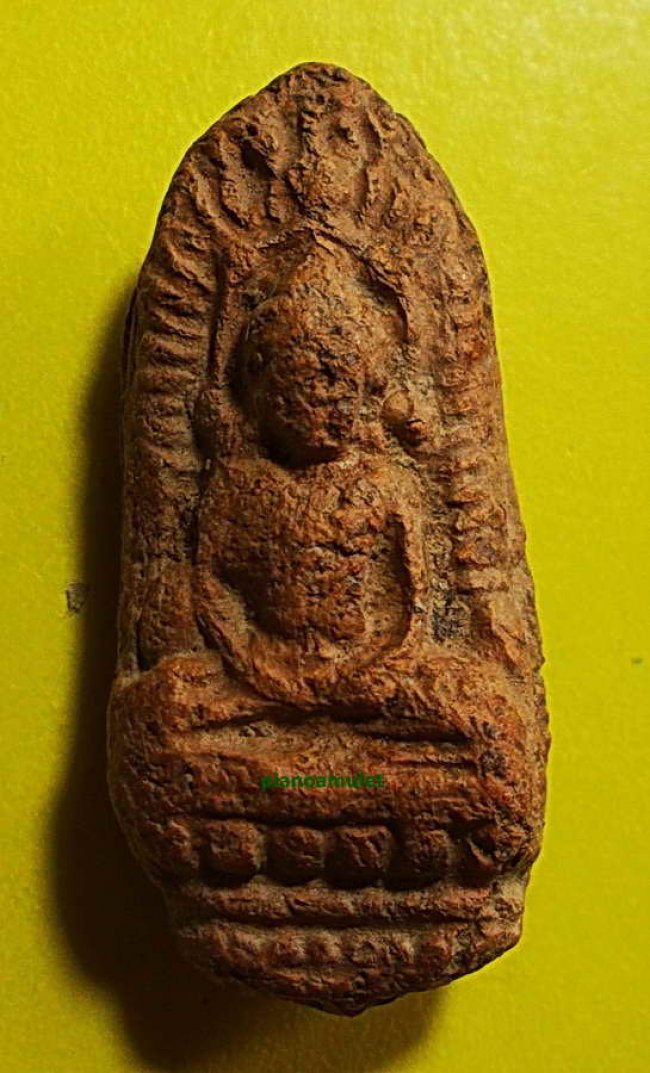 พระกรุวัดสำปะซิว พิมพ์ซุ้มนครโกษา (เขมรขนนก) สุพรรณบุรี