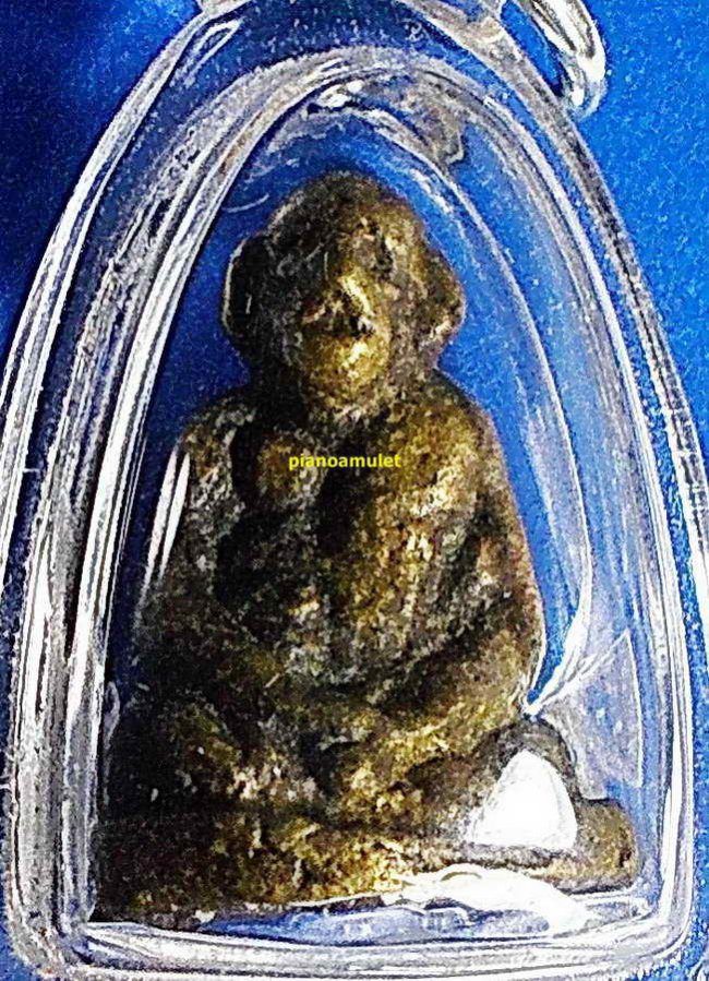 รูปหล่อโบราณหลวงพ่อเขียน หน้าลิง วัดวังตะกู พิจิตร