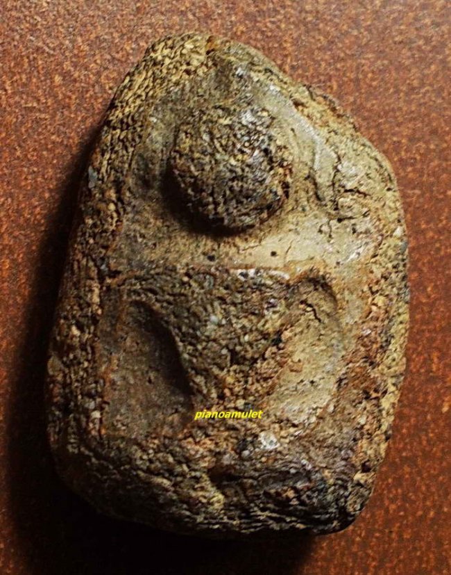 ขุนแผนพลายคู่ตัดเดี่ยว พิมพ์หน้ากลม กรุวัดบ้านกร่าง สุพรรณบุรี