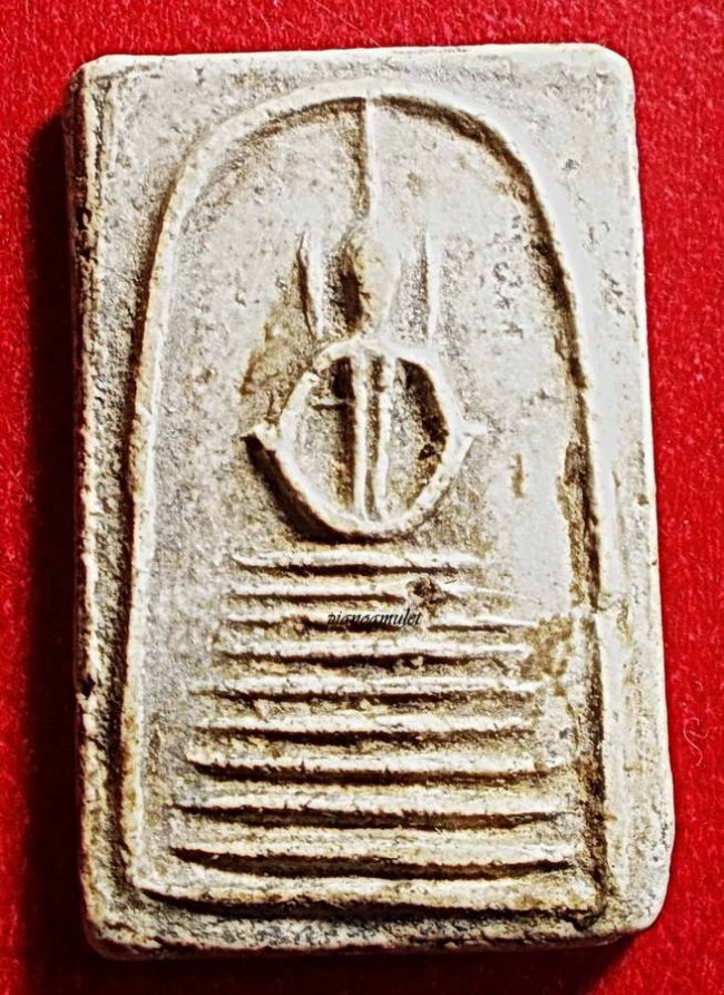 สมเด็จหลวงปู่ภู พิมพ์ 8 ชั้น แขนหักศอก วัดอินทรวิหาร