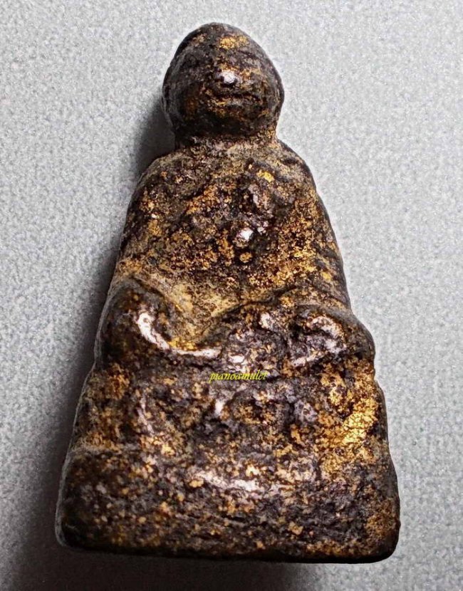 รูปหล่อหลวงพ่อเนียม วัดน้อย สุพรรณบุรี