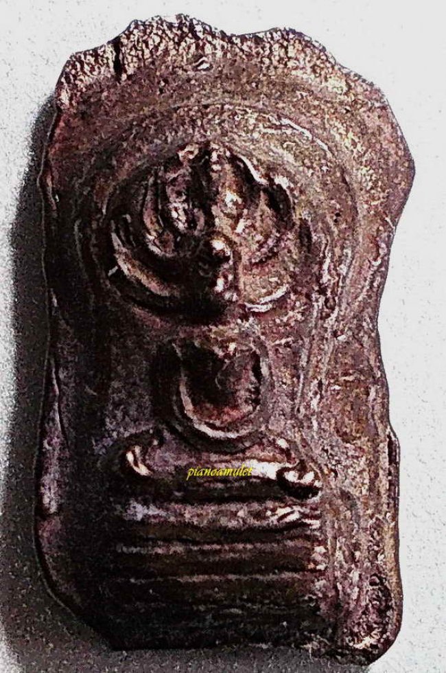 พระปรกใบมะขาม หลวงปู่ใจ วัดเสด็จ 