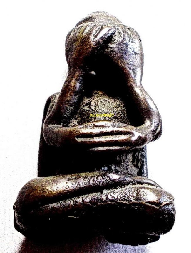 พระปิดตาหลังดอกจันทร์เมืองนครฯ