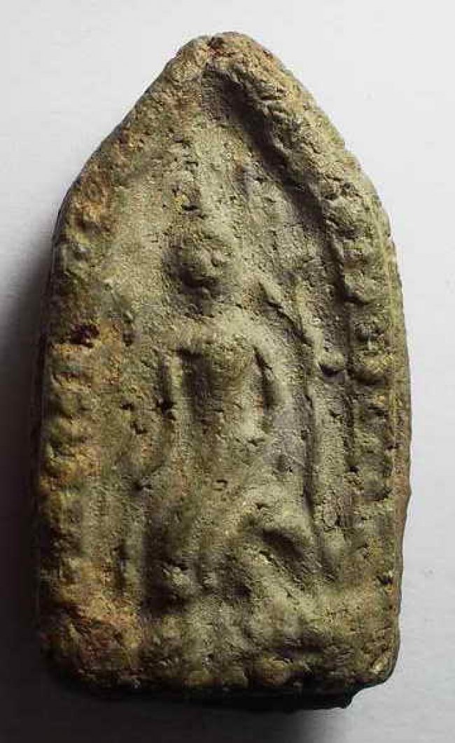 พระกรุวัดท้ายตลาด ปางป่าเลไลย์