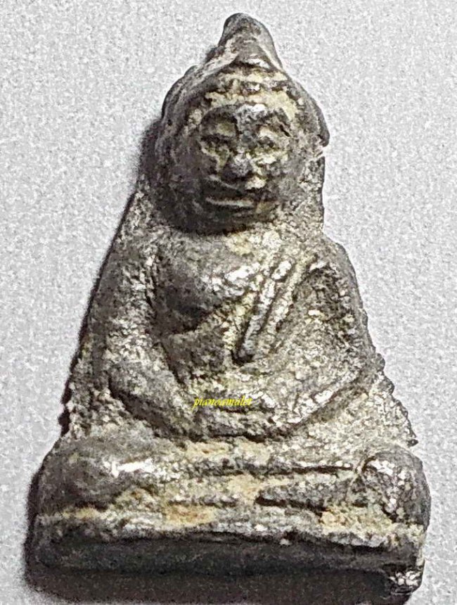 พระกำแพงหน้าโหนก กำแพงเพชร