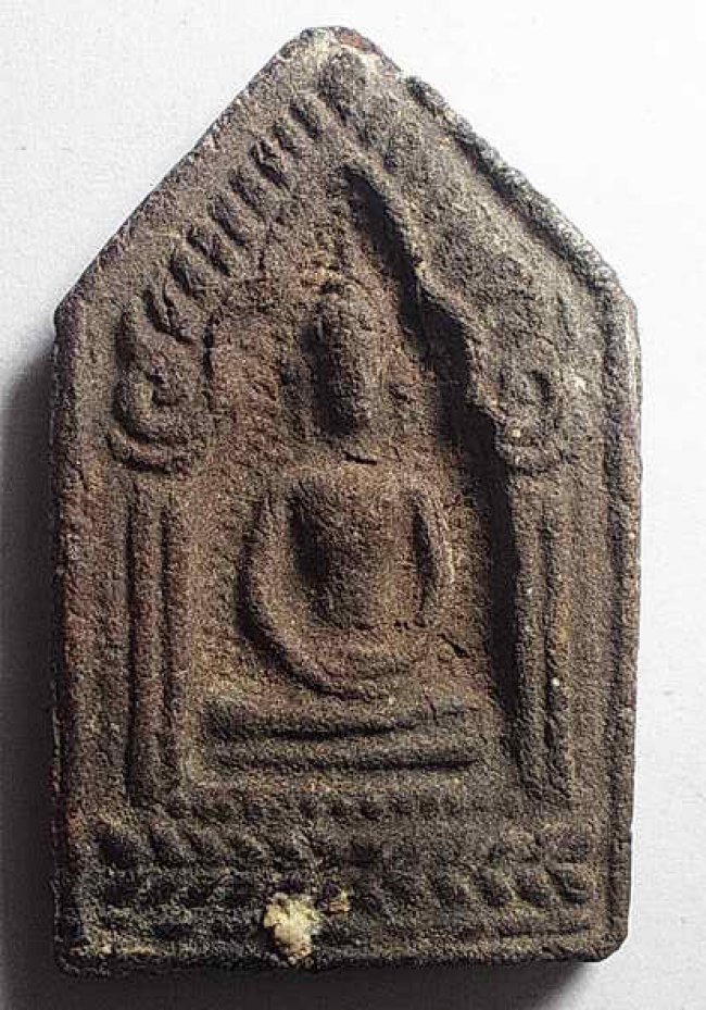 ขุนแผน หลังพระอาจารย์ธรรมโชติ วัดเขานางบวช ปี 2520 ขุนแผน หลังพระอาจารย์ธรรมโชติ วัดเขานางบวช ปี 2520