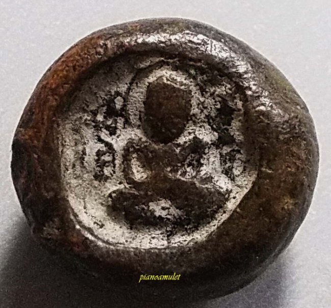 พระเม็ดกระดุมศรีวิชัย กรุเขาศรีวิชัย