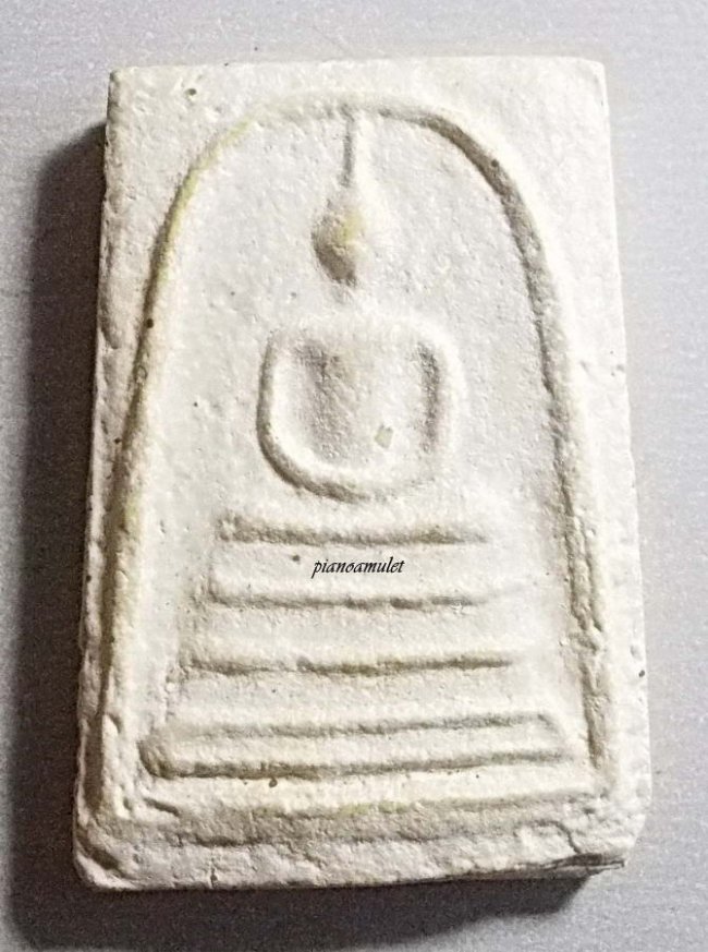 สมเด็จบางขุนพรหมปี 09 พิมพ์เส้นด้ายใหญ่