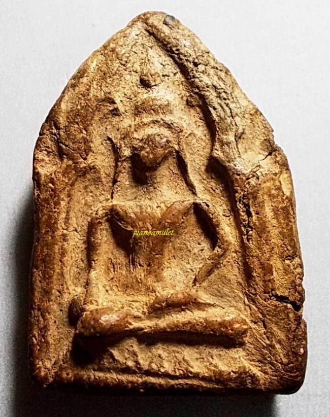 ขุนแผนพลายเดี่ยว พิมพ์ซุ้มเหลือบ กรุบ้านกร่าง สุพรรณบุรี