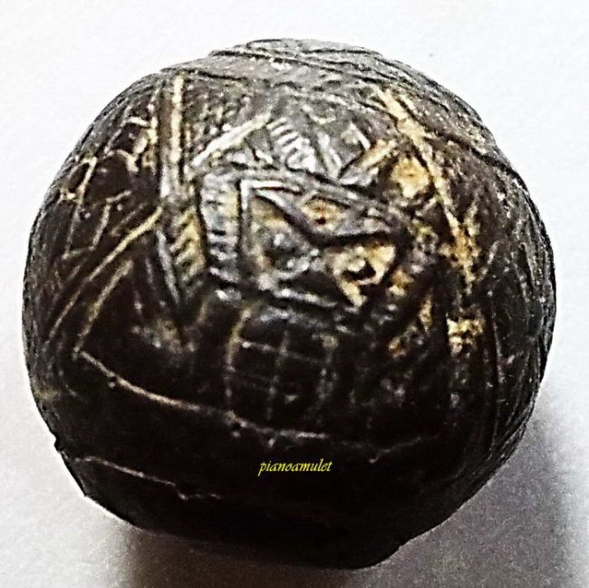 คตกะลาแกะรูปราหูมีกริ่ง วัดศรีษะทอง นครปฐม