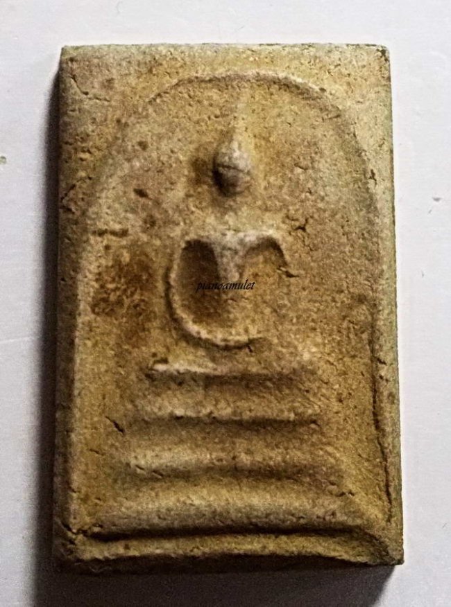 สมเด็จพิมพ์ใหญ่ไหล่ยก หลวงตาพัน วัดใหม่อมตรส (บางขุนพรหม)