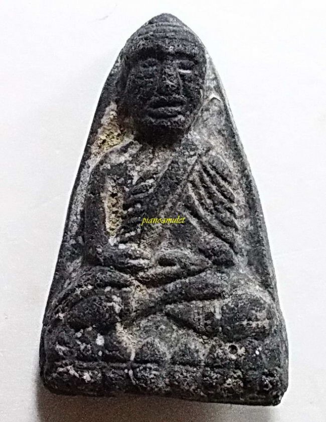 ลป.ทวด พิมพ์ใหญ่ เนื้อผงดำ วัดประสาท ปี 2506