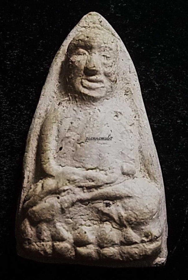 ลป.ทวด พิมพ์ใหญ่ เนื้อขาว วัดประสาท ปี 06