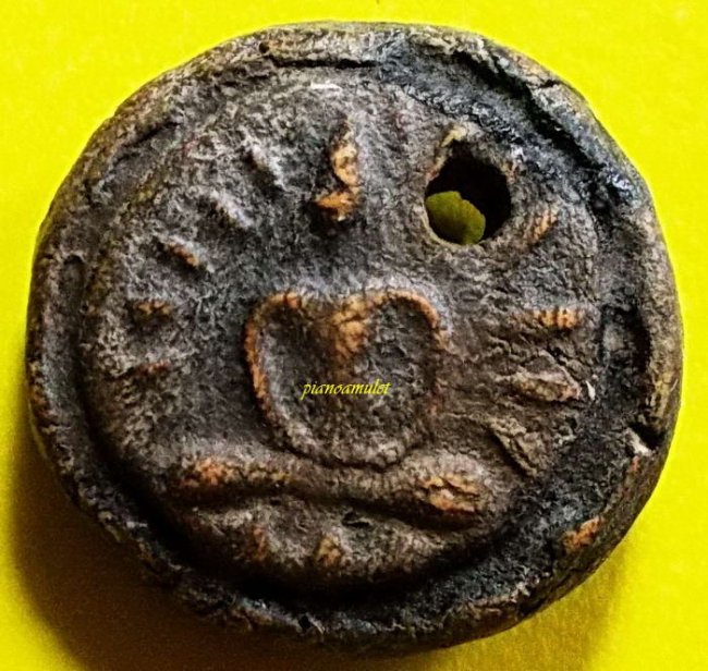 จันทร์ลอย ลพ.โหน่ง วัดคลองมะดัน สุพรรณบุรี 