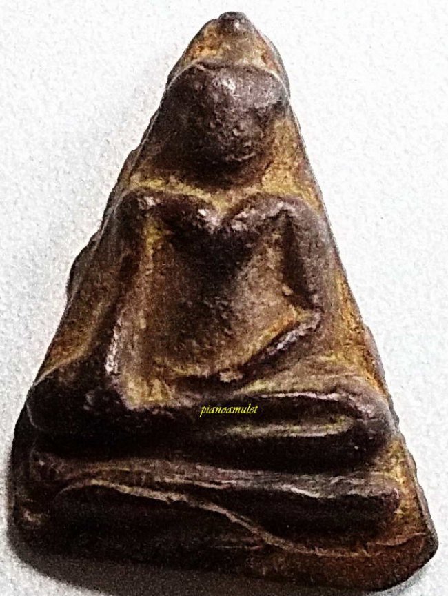 นางกำแพง เนื้อดิน กำแพงเพชร