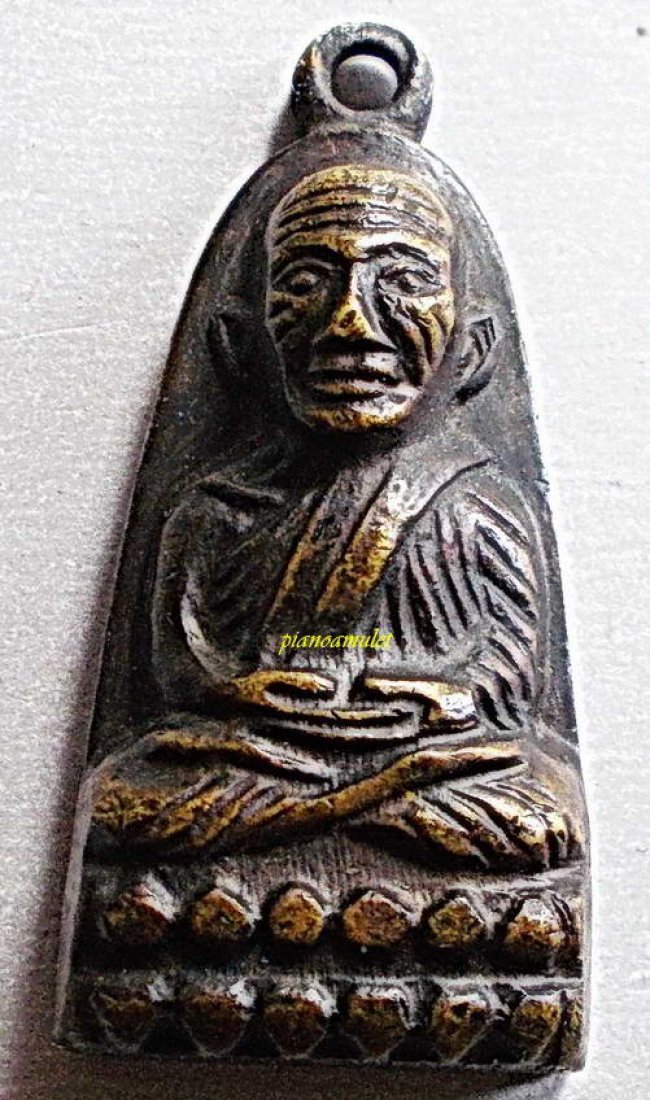 ลป.ทวดหลังหนังสือเล็ก มีหู วัดช้างให้ ปี 08