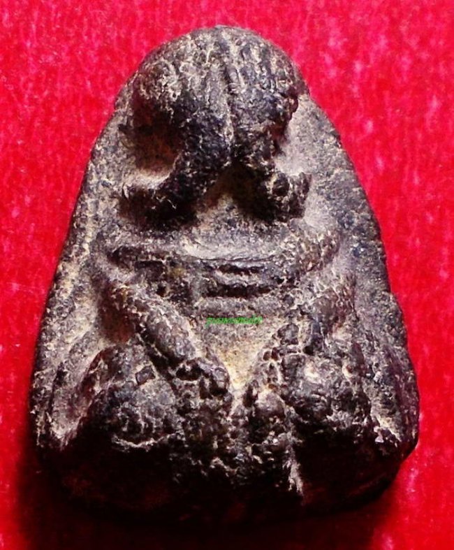 พระปิดตา หลวงปู่เอี่ยม วัดหนัง พิมพ์หัวบานเย็น