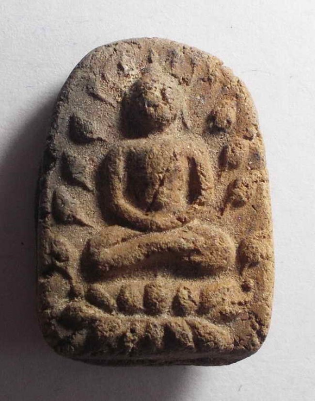 ลพ.เข่ง วัดพระพิเรนทร์ พิมพ์เล็บมือข้างดอก